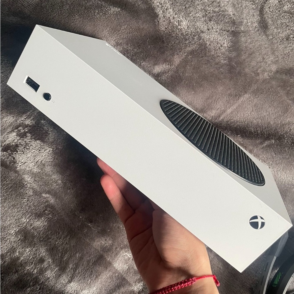 White Xbox Series S